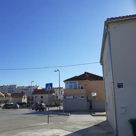 Studio Apartman Lorena Zadar Exterior foto